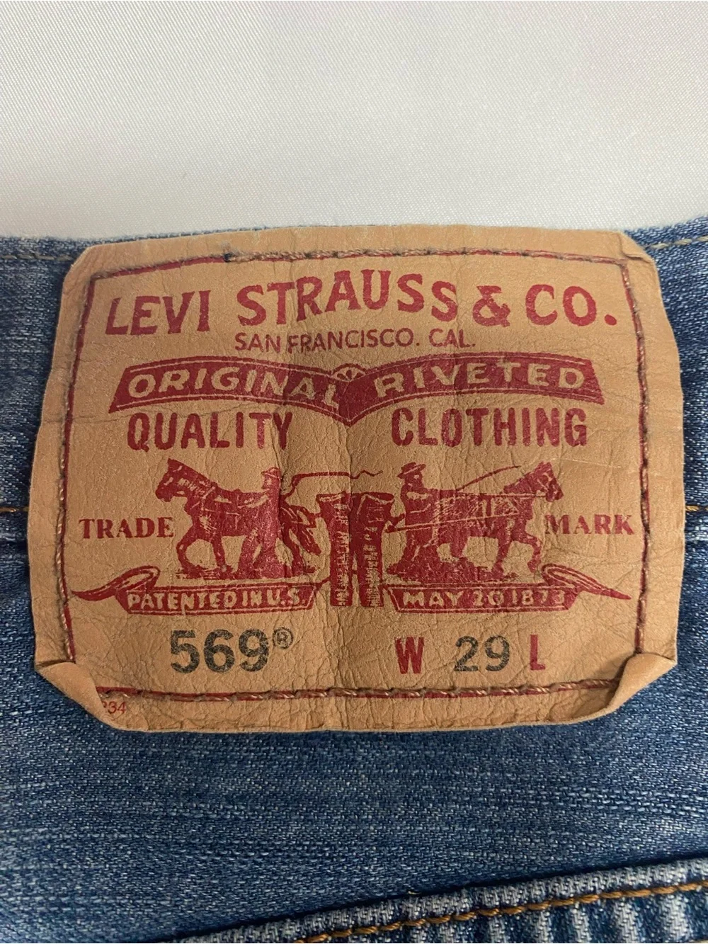 Levi’s 569 Blue Denim Jean Shorts Men’s 29W